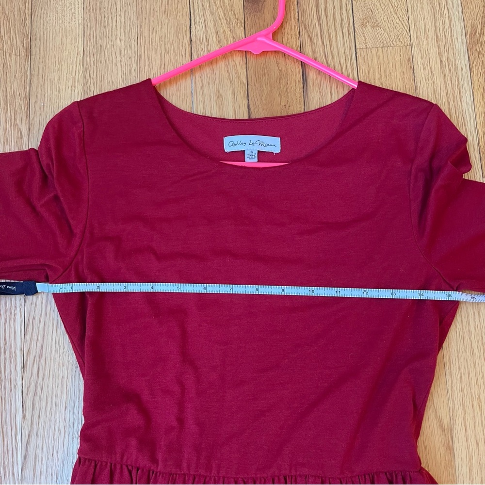 Red Holiday Maxi Dress with 3/4 Sleeves ❤️🤩 - Picture 3 of 9